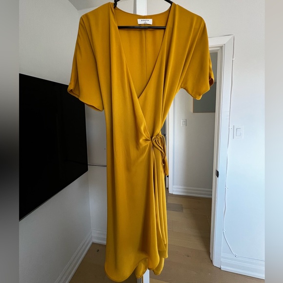 Babaton tie up mini dress - Picture 1 of 4